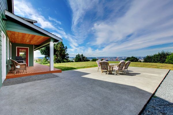 Cost of Backyard Paving in Manchester